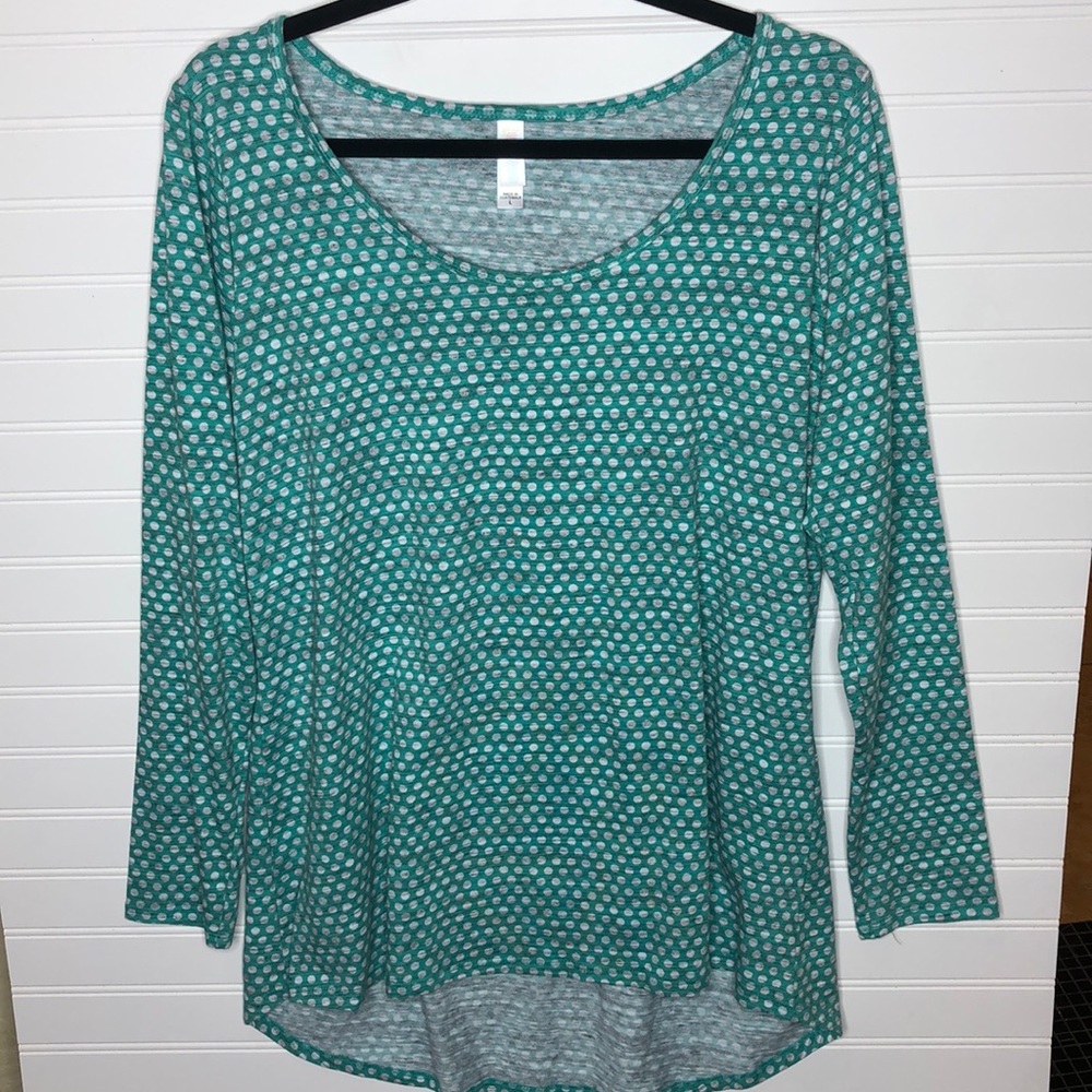 LuLaRoe Lynnae polka dotted long sleeve top